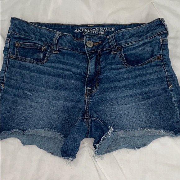 American Eagle Outfitters Dark Blue Jean Shorts - Picture 1 of 3